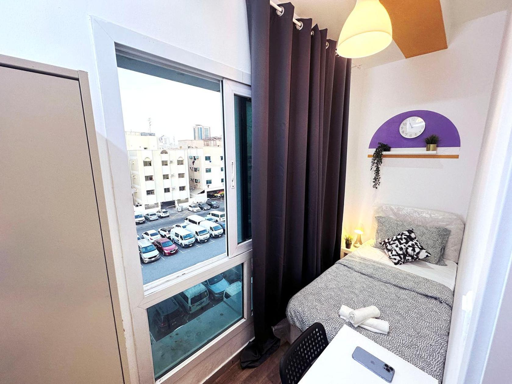 Partition Room In Al Seef Near Burjuman Metro Dubai Exterior photo