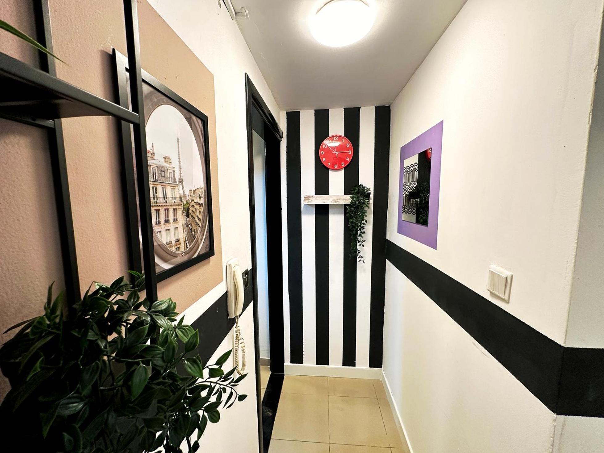 Partition Room In Al Seef Near Burjuman Metro Dubai Exterior photo